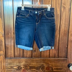 Time and Tru long shorts